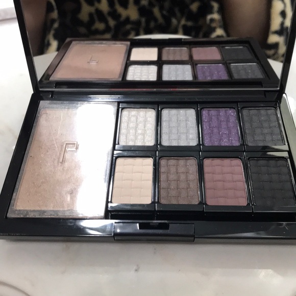 Make up palette - Picture 1 of 2
